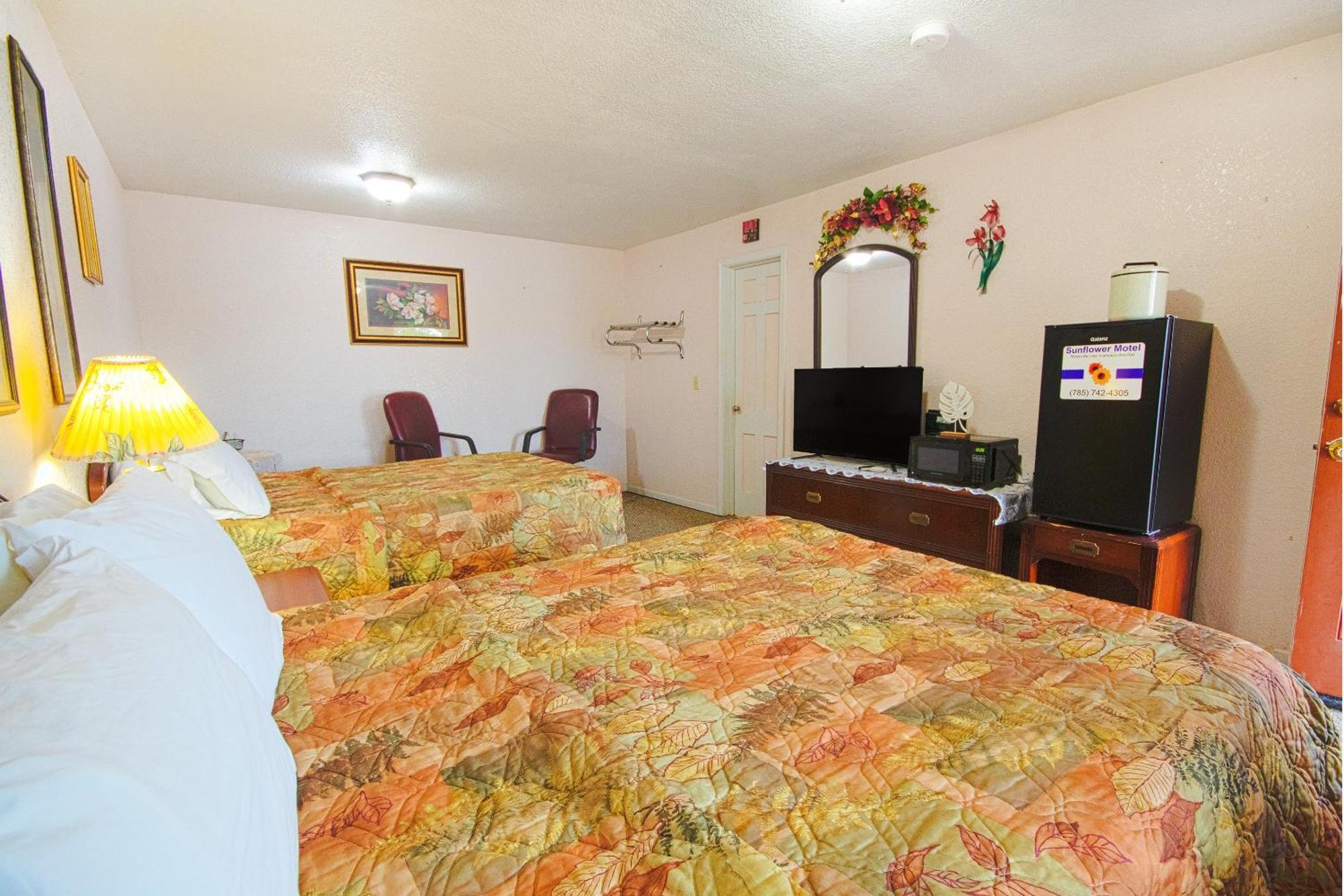 Sunflower Motel Hiawatha By Oyo Exteriér fotografie