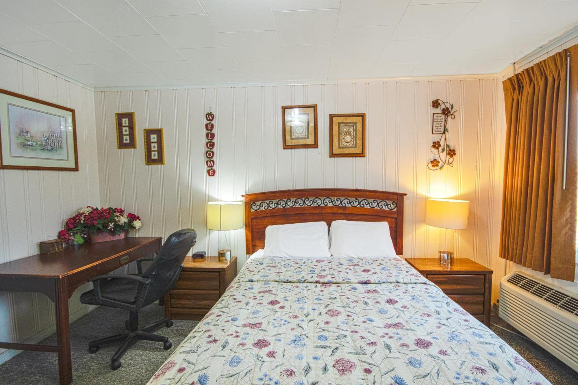 Sunflower Motel Hiawatha By Oyo Exteriér fotografie